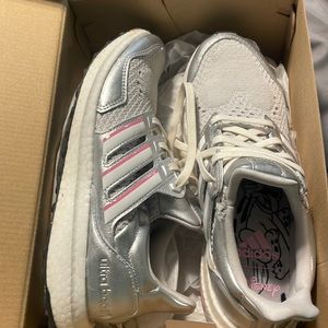 Adidas ultra boost 1.0 Disney 100 edition